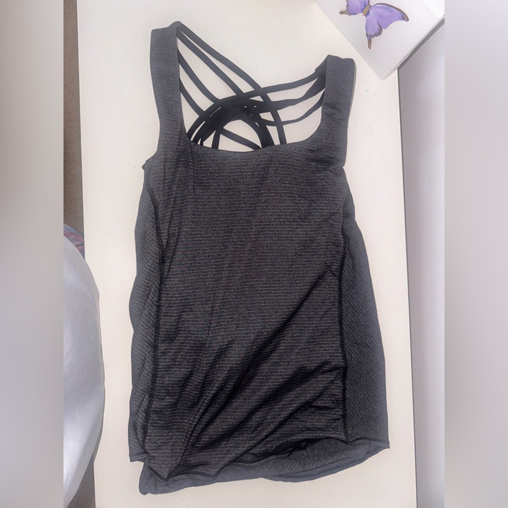 lulu tank with built in sports bra!!!